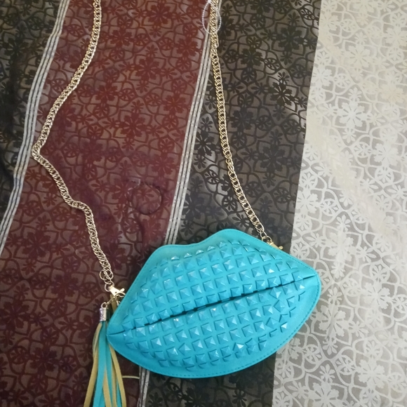 Shoes - Picture 8 of 8